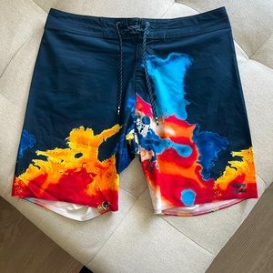 Billabong Boardshorts men’s size 32 trippy fluid design like new 👍🏼